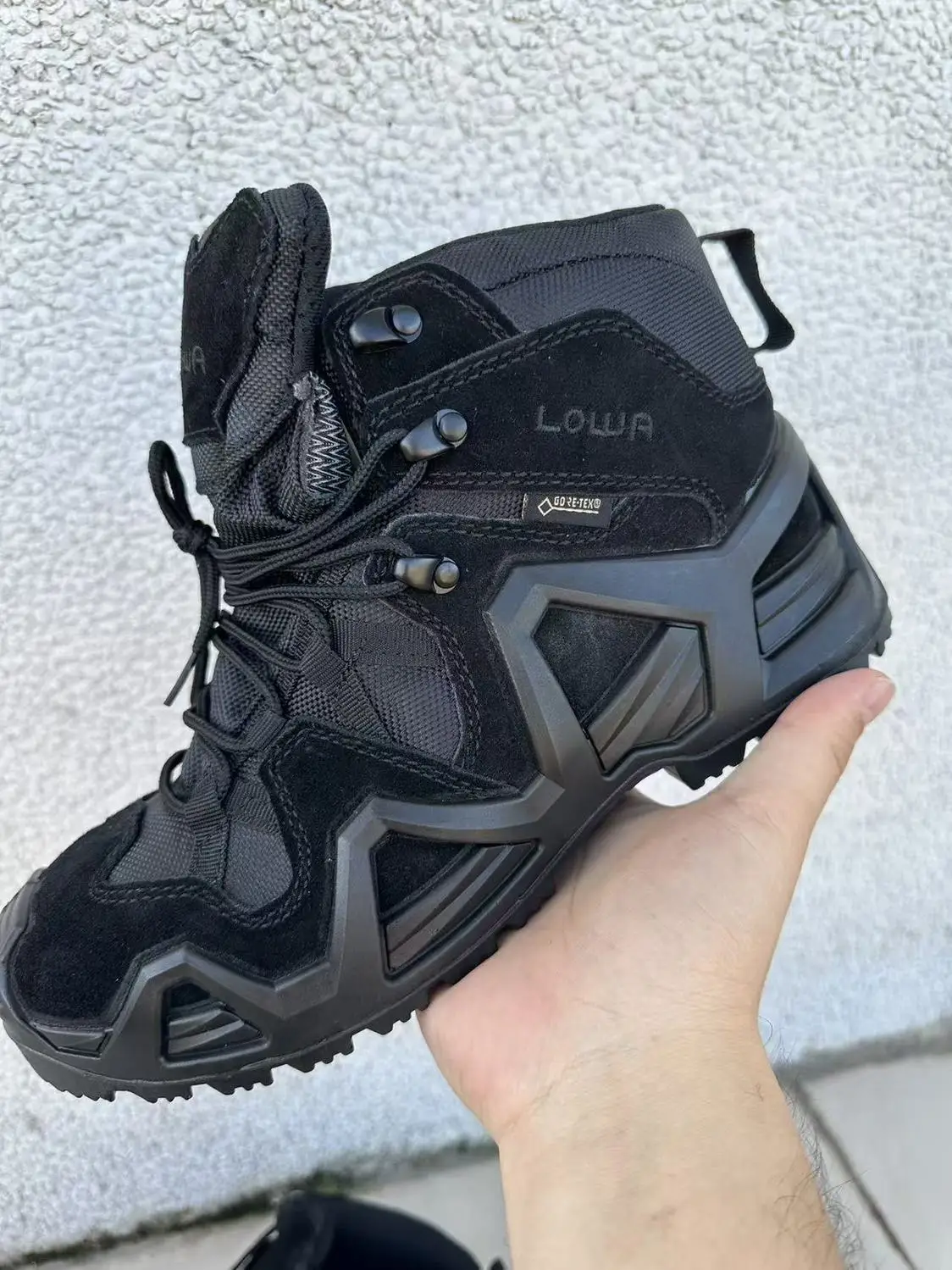 2025 Original Brand Unisex Walking Shoe Designer Wearable Lightweight Off-road Sneaker