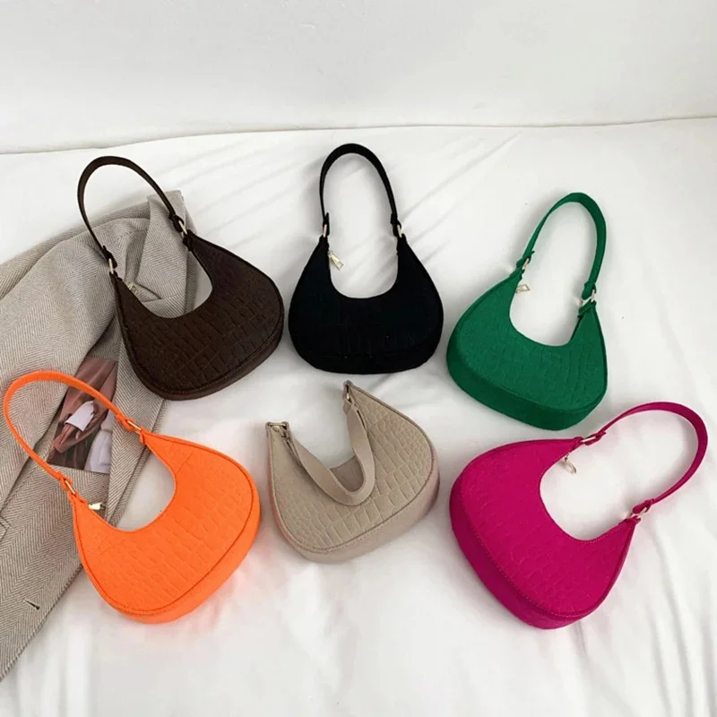 Retro Leisure Women's Handbag Pure Felt Fashion Underarm Bag Senior Design Women Shoulder Bag Designer Solid Color Dumplings Bag - view 3