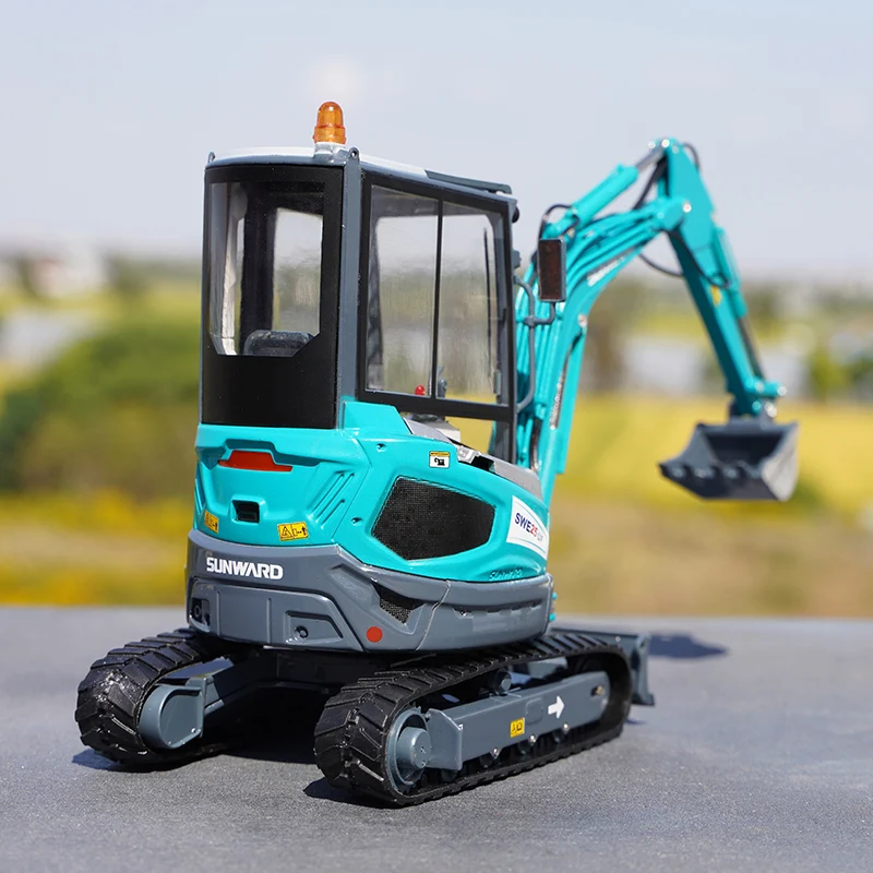 1:20 Original Shanhe Intelligent SUNWARD SWE25U Excavator Small Rotary Excavator Alloy Model