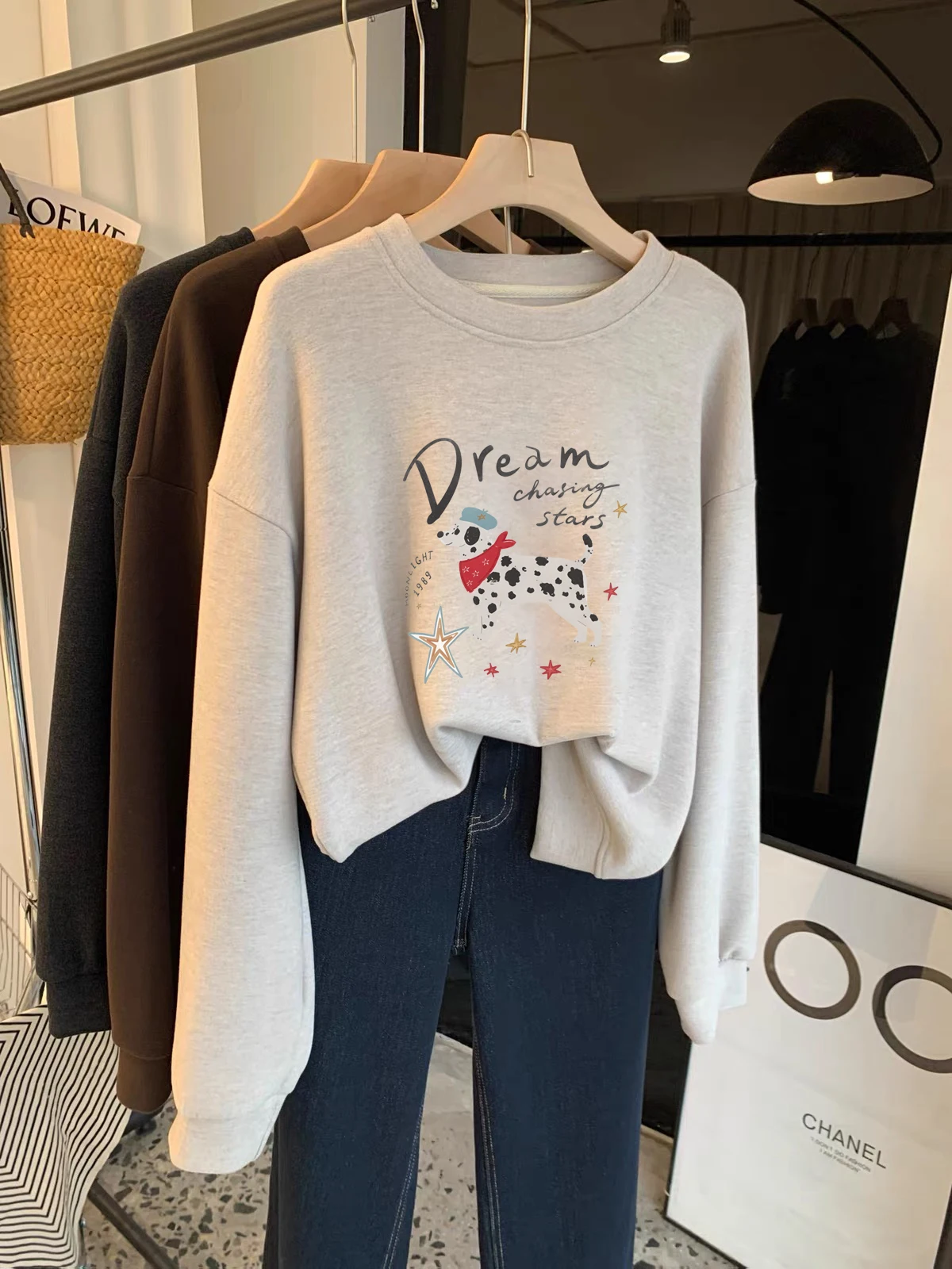 Korean Retro round Neck Sweatshirt Women's New Fashion Autumn Winter Thickened Fleece Print Soft Overhead Shirt