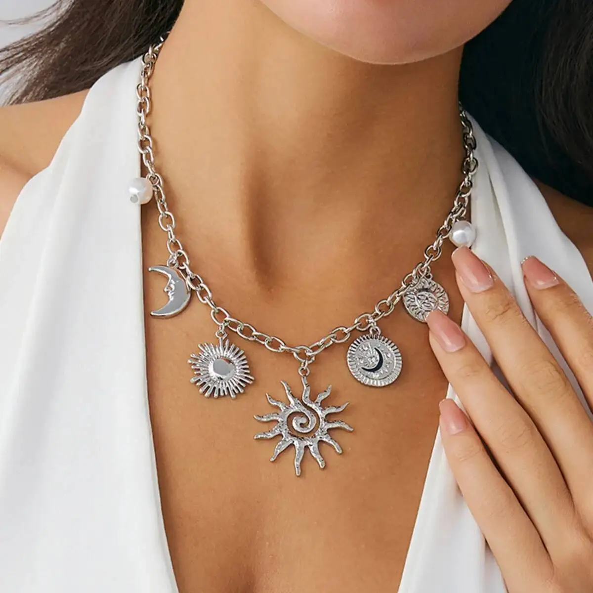 

SHIXIN Punk Classic Moon Sun Pendant Necklace for Women Retro Short Choker Adjustable Gold Color Clavicle Chain Party Jewelry