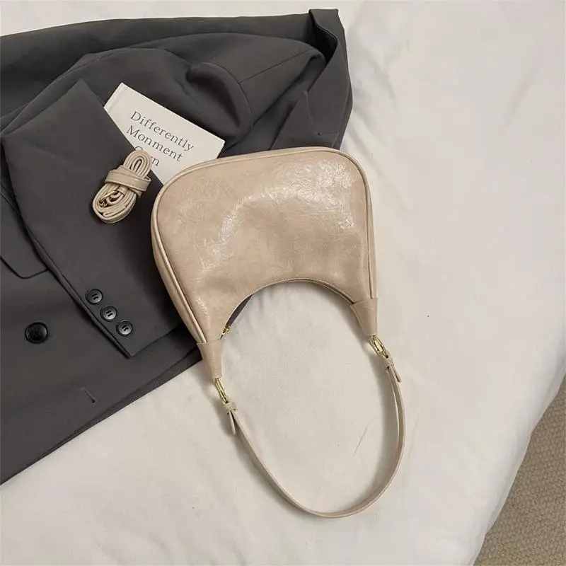 

X90D Fashionable PU Shoulder Bag with Spacious Interior Handbag Elegant Underarm Bags