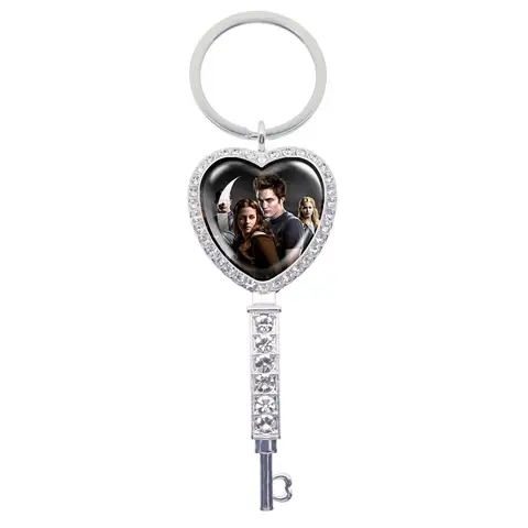 Twilight Movie Glass Handmade Heart Shaped Pendant Keychain Vampire Bella Edward Jacob Renesmee Character Jewelry Accessories