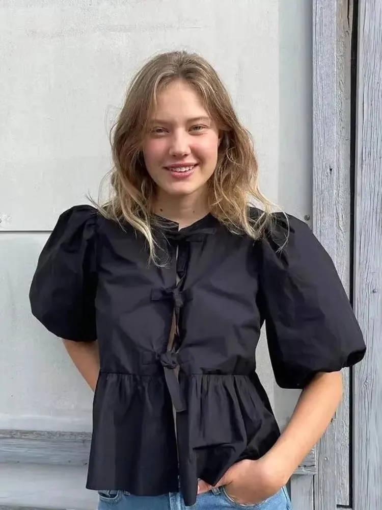 Trafza-女性用半袖ラウンドネックレースアップトップ,カジュアルブラウス,シックなストリートウェア,無地のファッションシャツ,2024