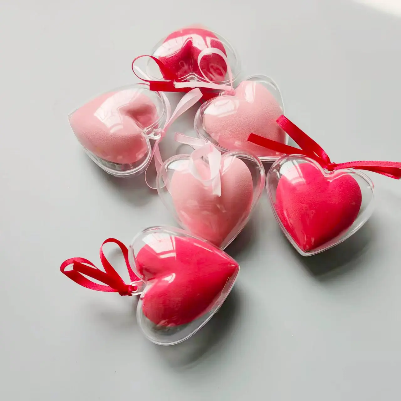 20 Pack Cute Heart Shape Beauty Sponges , Non-Absorbent Makeup Blender for Foundation, Soft Cosmetic Puff Gift Set