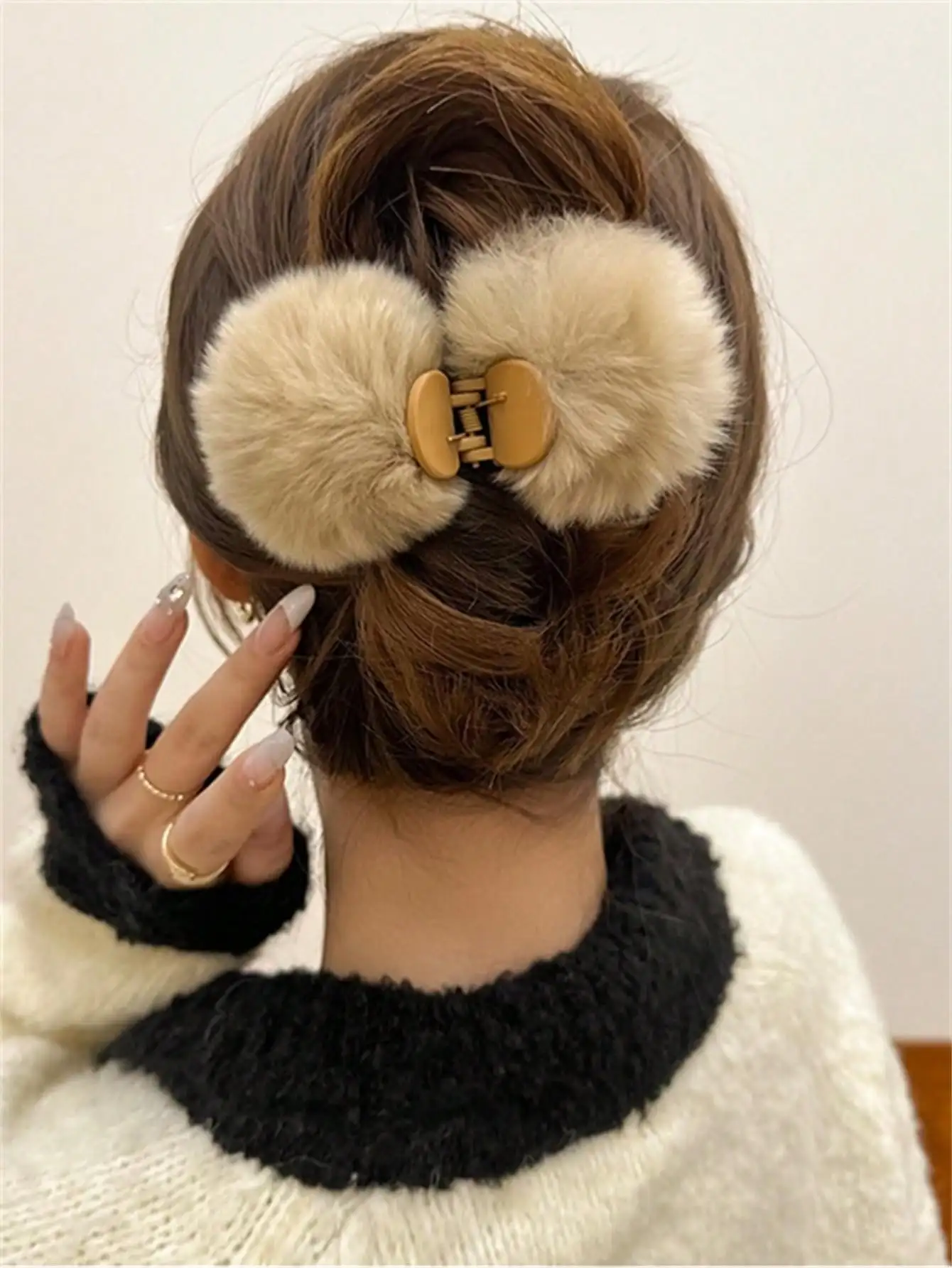 1 Hair claw women Maillard Cute Hairball women\'s fleece Grab Ball Hair Grab Premium hair clip Hair clip