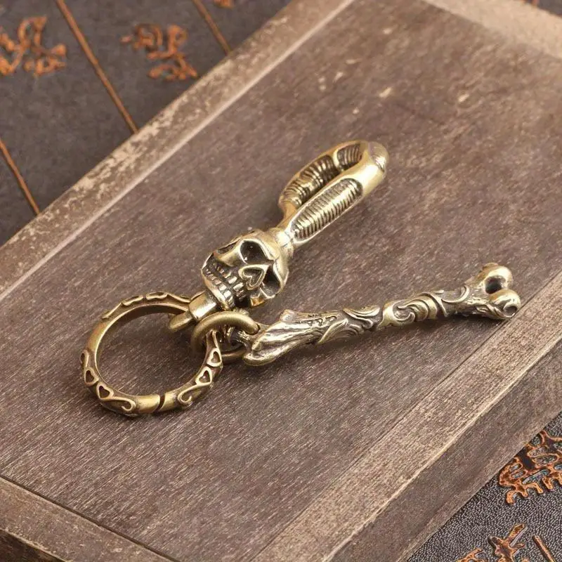 1Pc Solid Brass Keychain Skull Head Waist Hook Buckle Car Key Ring Vintage Copper Punk Men Gift
