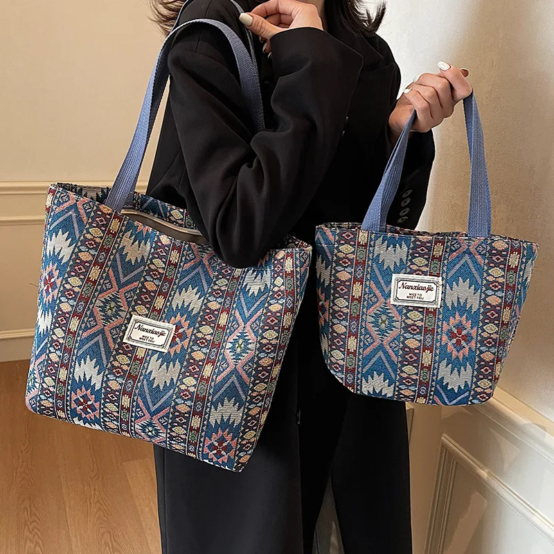 

Large Capaci Faionable Women's Tote Bag 2025 New Sle Handbag oulder Bag Ethnic Trend Youth Zipper Closure