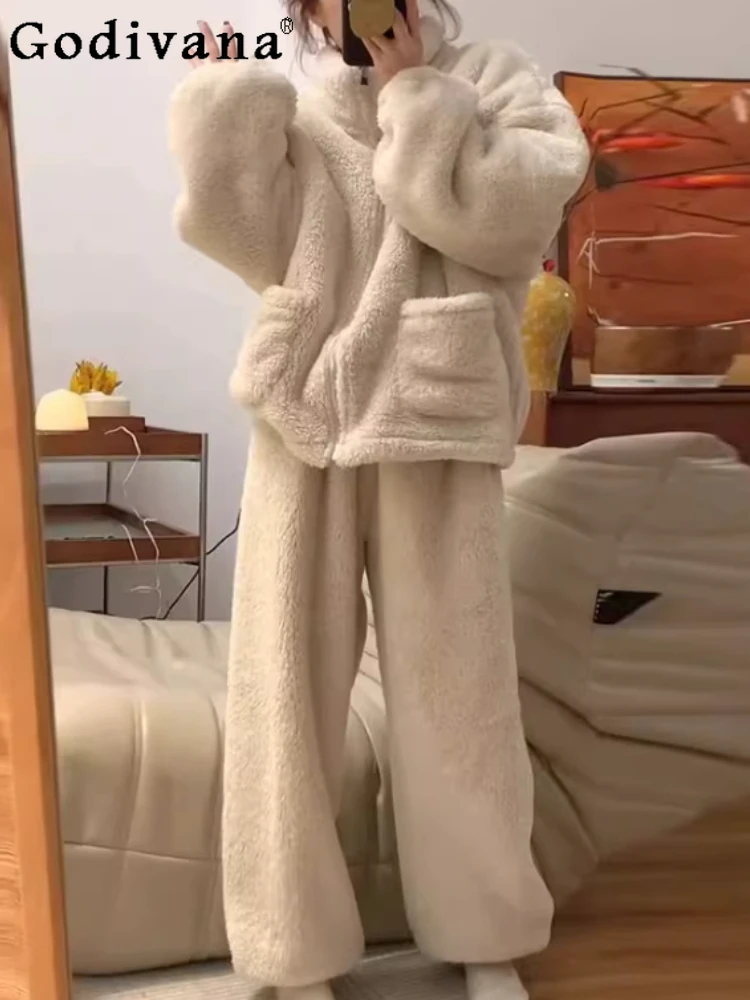 

Plus Size Plush Stand-up Collar Zipper Sweatshirt Women Fall Winter Thickened Warm Loose Fashion Trousers Apricot Two-piece Sets