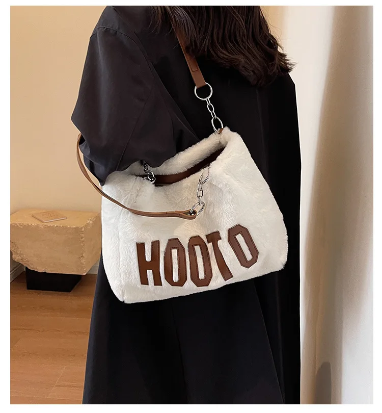 

Shoulder bag Flannel large letters trendy commuter messenger bag casual large capacity underarm exquisite portable tote bag