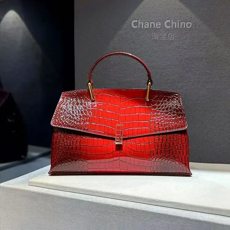 Chic Stylish High-End Diaper Bag Luxury Designer Crossbody Handbag For Women Large Capacity Vintage Fashionable Messenger