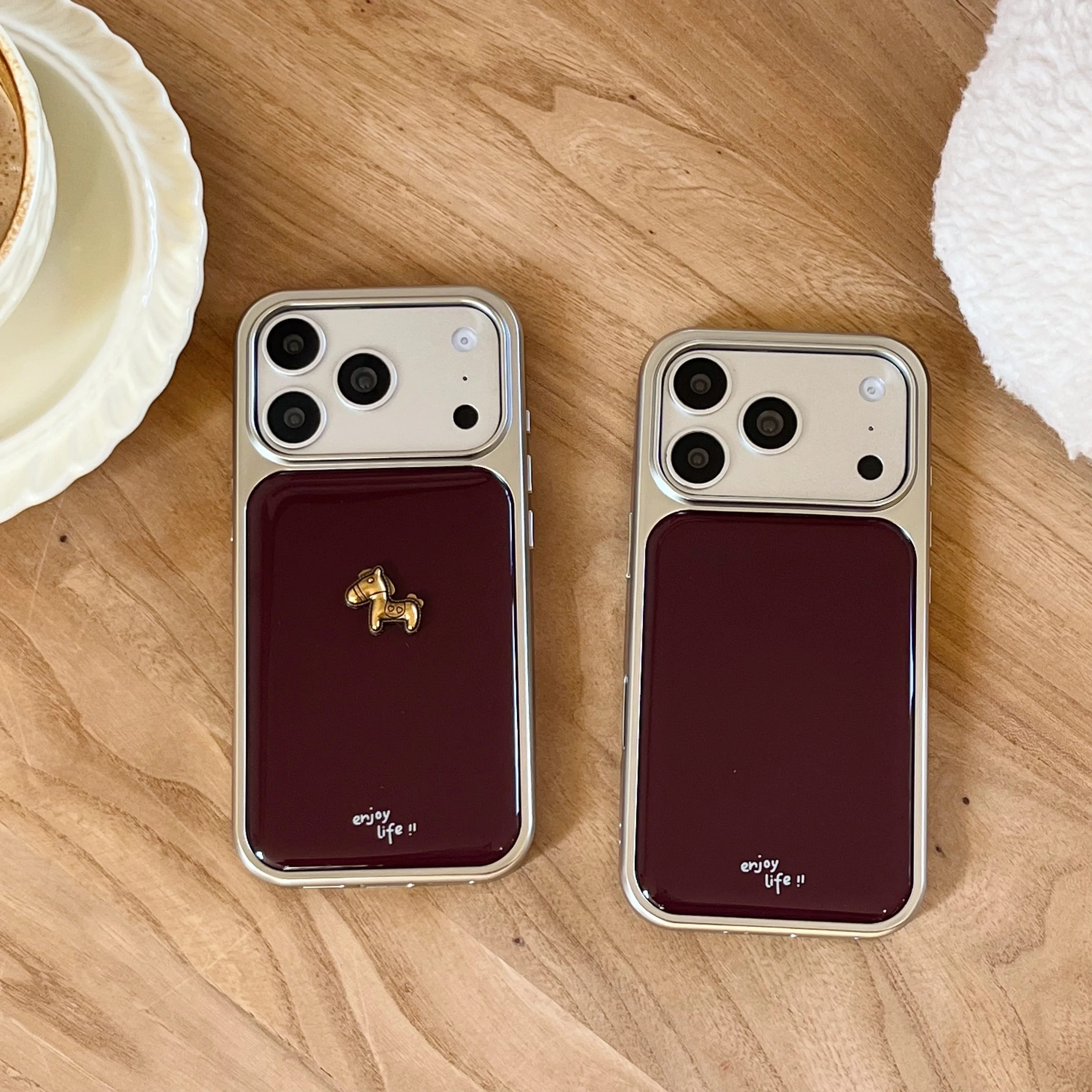 Elegante Burgunderrote Schlanke Glänzende Design-Handyhülle für iPhone 17 16e 16 15 14 13 12 11 Air Pro Max X 8 Plus Luxuriöse Transparente Weiche Hülle