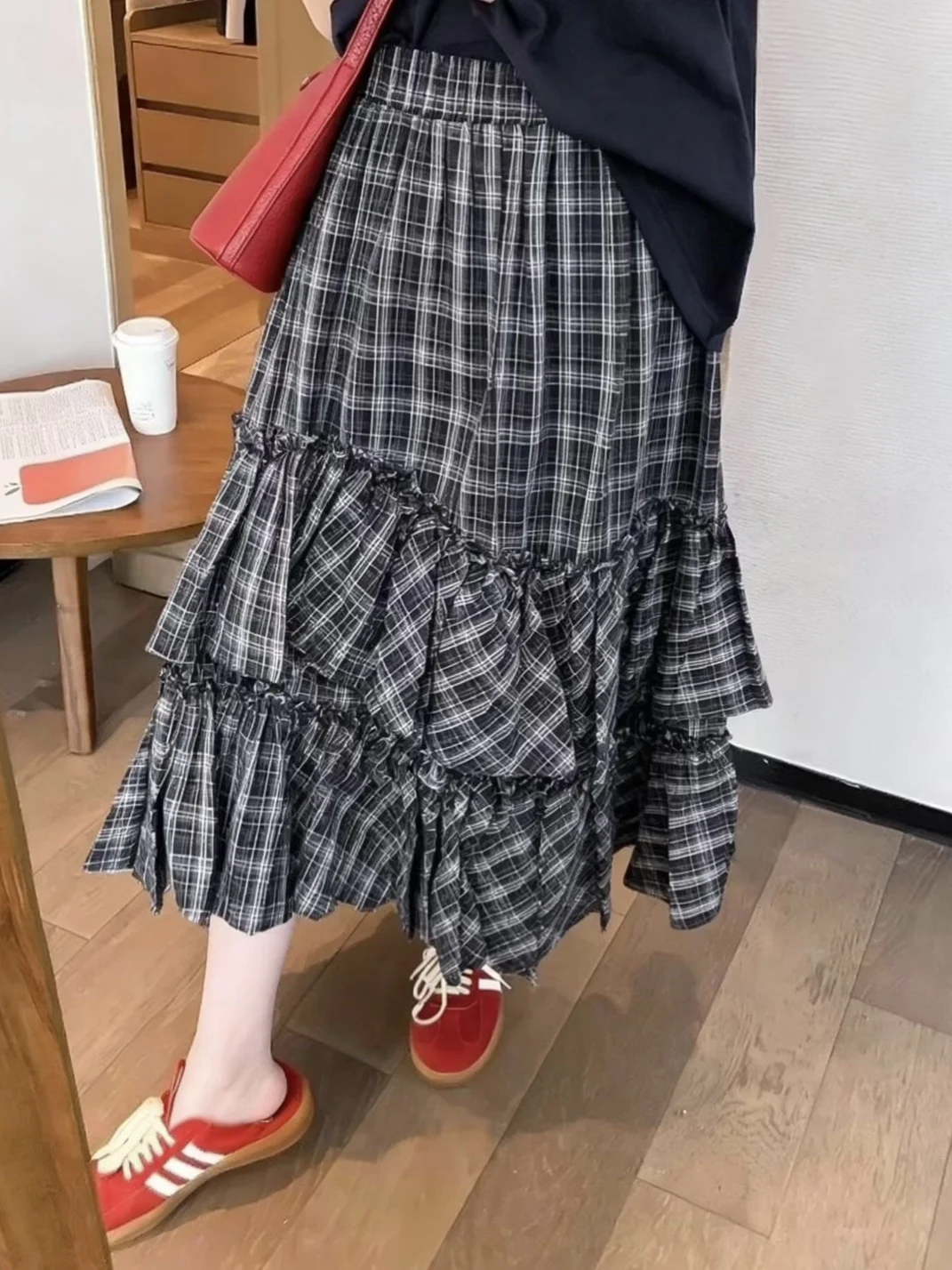 

Casual Plaid A-Line Skirt Women's Elastic Waist Versatile High Waist Cake Skirt Flounce Hem Polyester Fiber Loose Fit