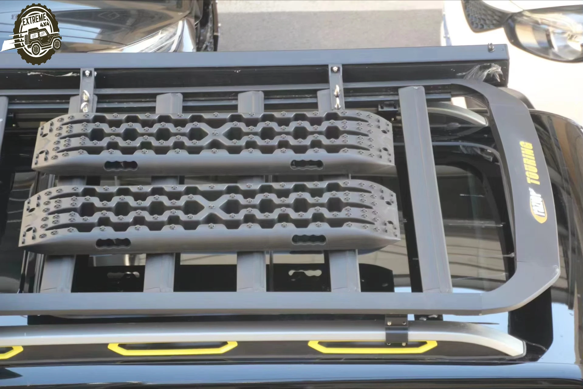 

Offroad 4x4 Auto Part Chrome Roof Rack for Prado-FJ150 2009-2023 for Defender Style Car Accessories Roof Luggage Ladder