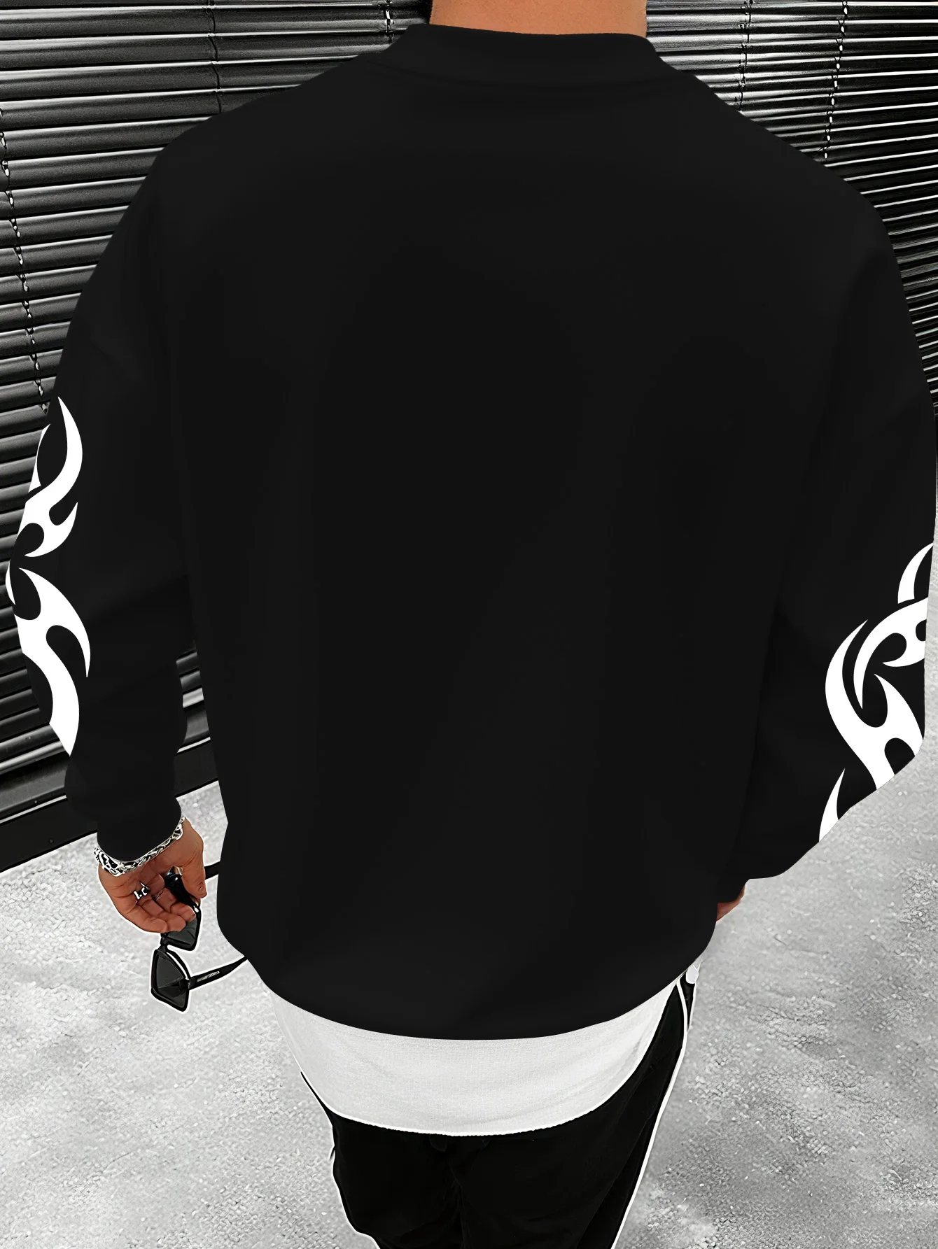 Retro Street Style Men Oversized Crew Neck Sweatshirt, LA 23 Flame Cross Star Graphic Print Pullover S-XXL