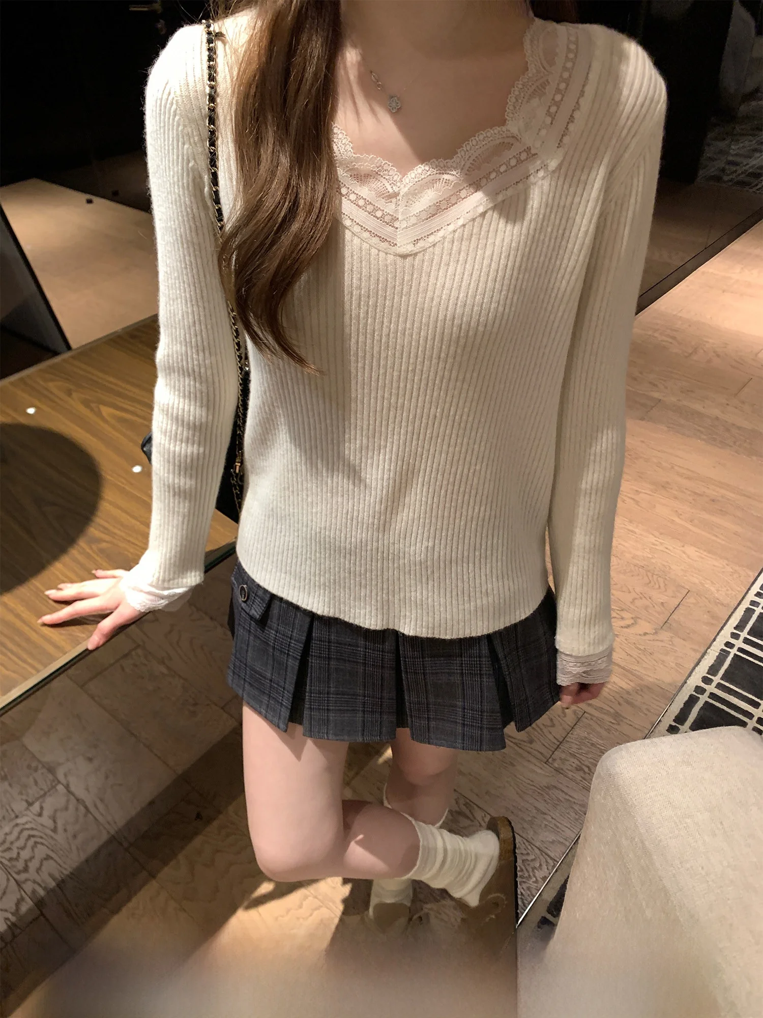 

Soft Wool Lace Patchwork Long Sve Knitted irt Spring 2026 New Gentle Base Layer irt Women's Faion Casual Knitwear