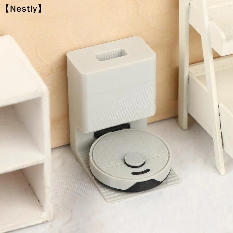Miniature Sweeper Ornament 1:12 Dollhouse Mini Robot Vacuum Cleaner Model Dollhouse Living Room Scene  Pretend Play Toys〔Nest〕