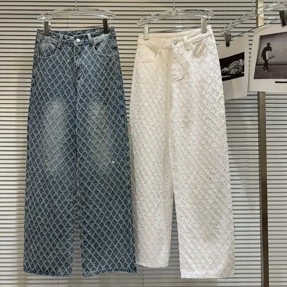 Internet Celebrity Same Style 2024 Spring Diamond Lattice Jacquard Pattern Commuting Figure Flattering Hot Girl Wide Leg Jeans