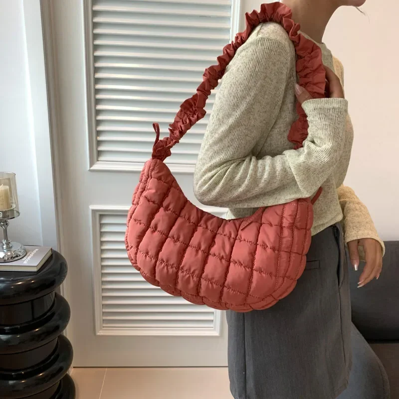 Pleated Cloud Bag All Fashion Single Shoulder Crossbody Dumpling Bubble Large Capacity Down Jacket Bag