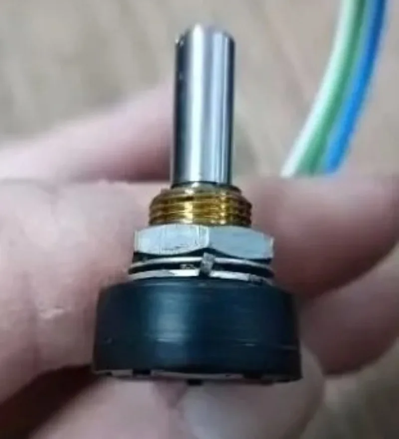 PL 240-10k/M 4A 10K encoder potentiometer New angle sensor PL240-10k/M