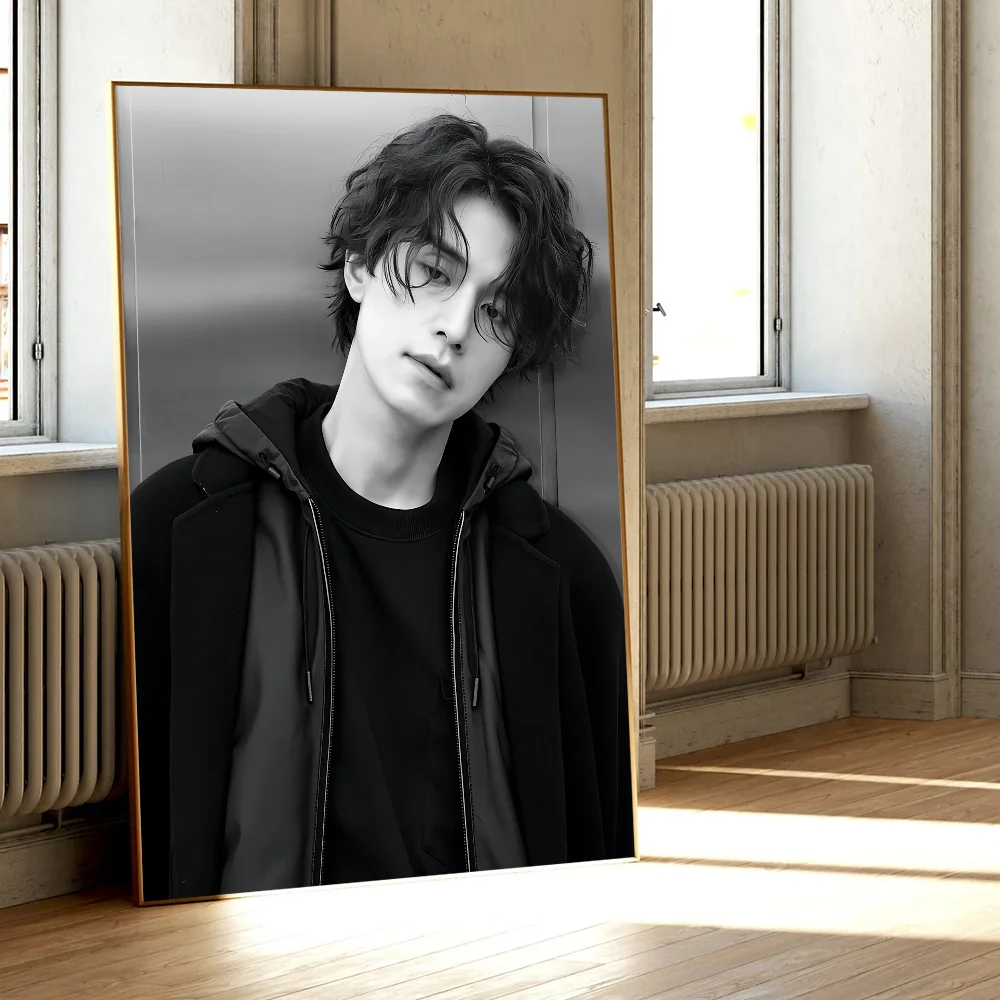 Lee Dong Wook Poster Classic Vintage Poster HD Quality Wall Art Poster retrò per la decorazione della parete della stanza di casa