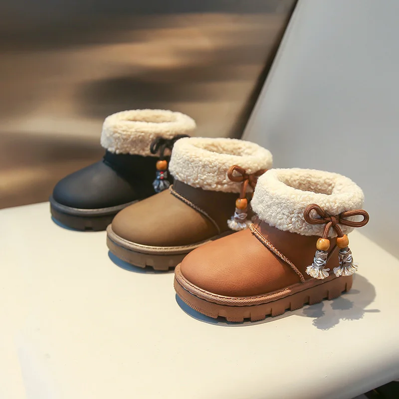

Girls Short Boots Suede Warm Soft Bottom Children Snow Boots Versatile 2025 Winter New Kids Ankle Boots Princess Style Non-slip