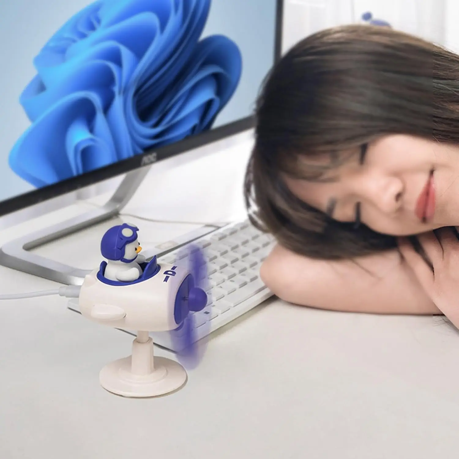 Настольный USB-вентилятор, маленький с милой маленькой желтой уткой, питание от USB, многоугольная регулировка, небольшой охлаждающий вентилятор для домашнего офиса