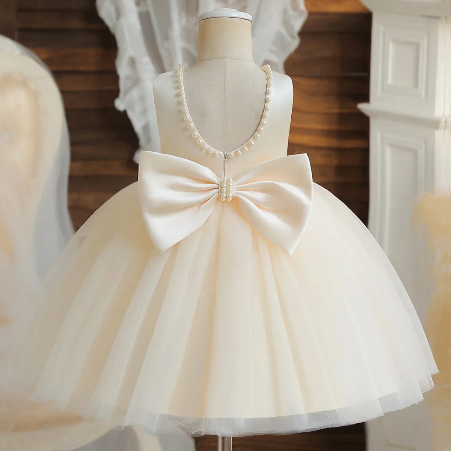 2024 Kid Pearls Elegant Princess Dress for Girls Backless Bow Baby Girl 1st Birthday Baptism Tutu Gown Wedding Party Girls Dress