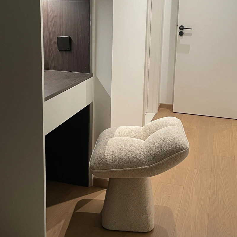Nordic Designer Dressing Table Stool Home Dressing Stool Swivel Low Stool Sofa Stools Bedroom Solid