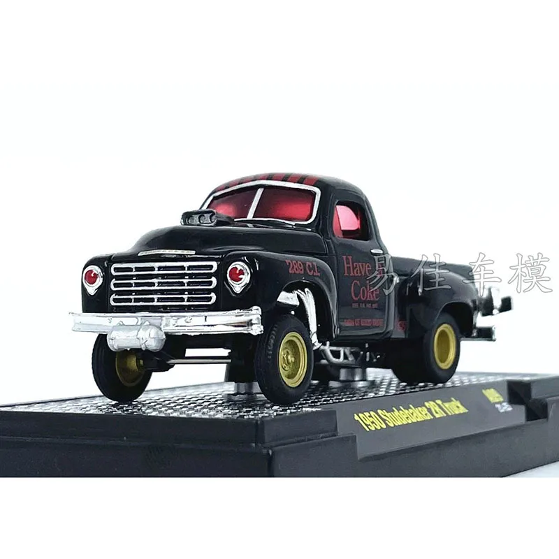 M2 Diecast Alloy 1/64 1950 Studebaker 2R Truck Series Car Model Collection Static Display Ornament Toy Gift