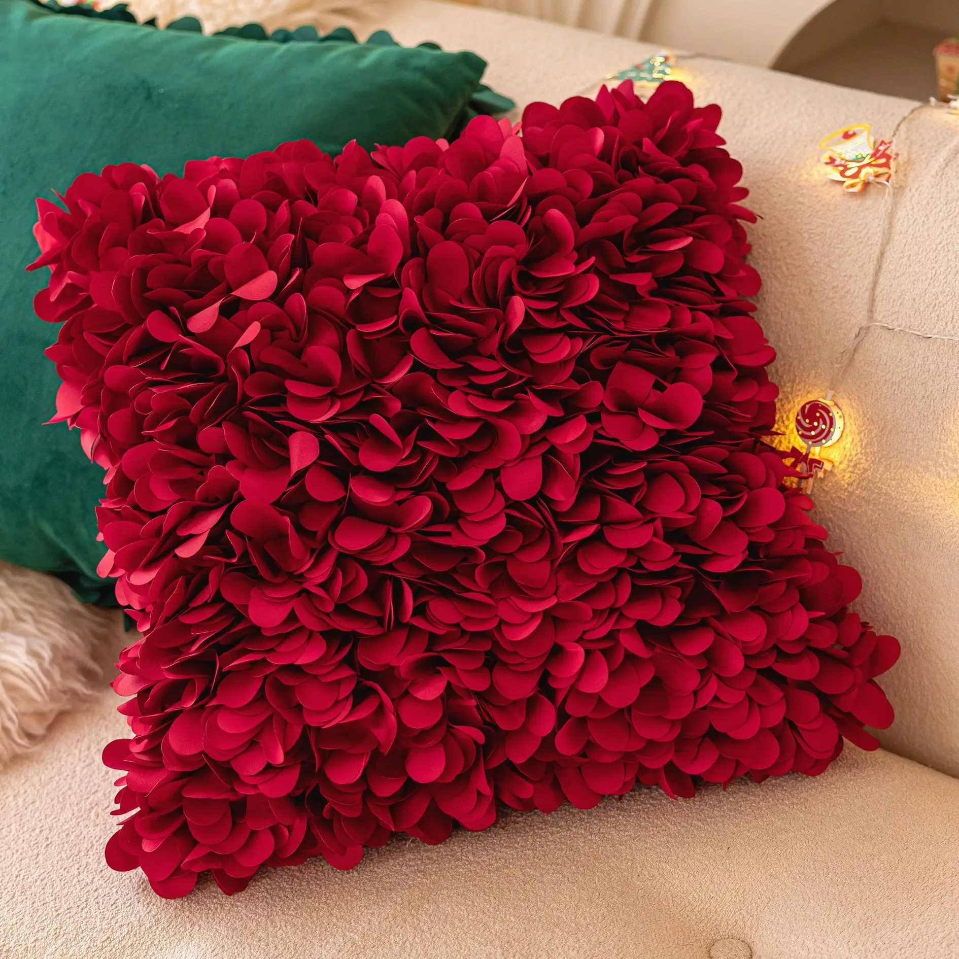 Christmas 3D Hydrangea Cushion Cover Red Green Festive Holiday Pillow Cover Round Square Home New Year Gift Christmas Pillowcase