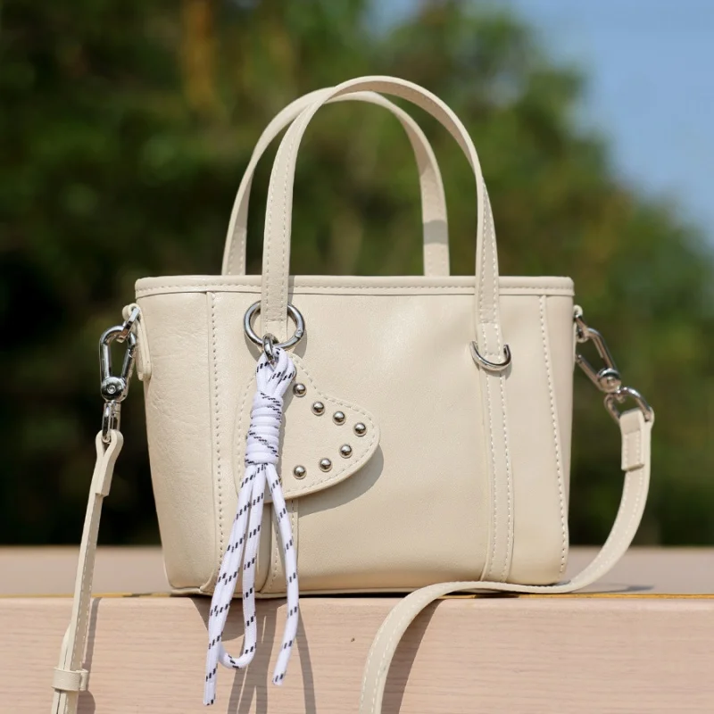 Women's Summer Leather Mini Handbag With Heart Charm Versatile Lady Vegetable Tanned Cowhide Shouldr Crossbody Bag Small Purse