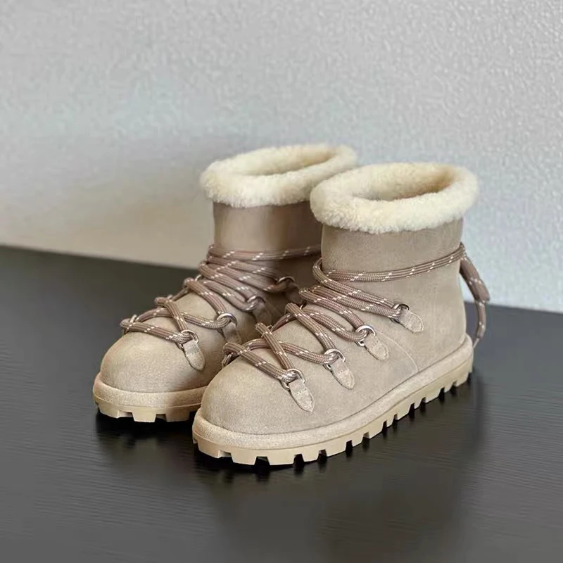 

2024 Winter Snow Boots Women Brand Designer Round Toe Lace-up Fur Cotton Boots Cowhide Flat Platform Ankle Boots Casual Shoes