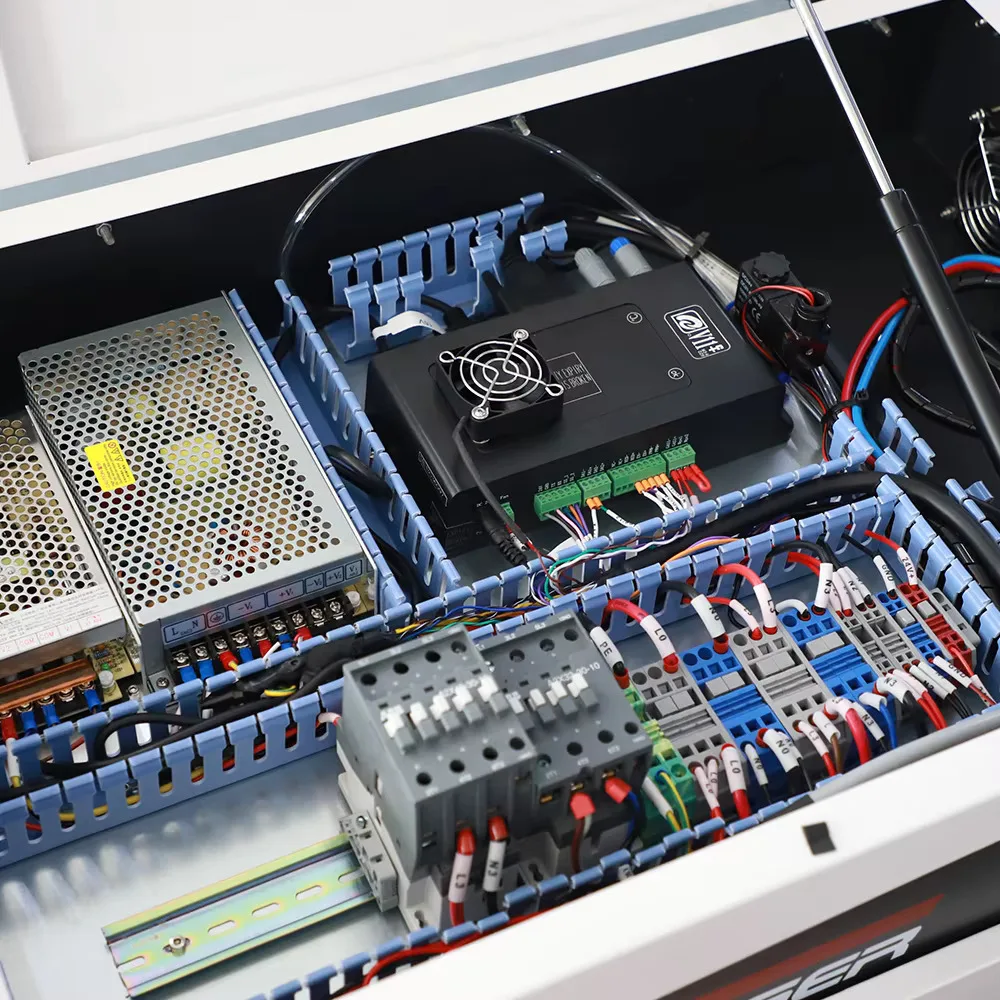 3 4 In 1 1500W 2000W 3000W Handheld Multi Function Automatic Fiber Laser Metal Welders For Welding Cutting And Cleaning