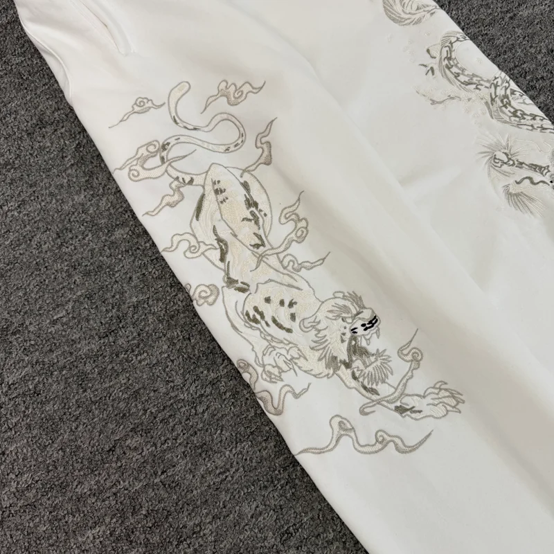 Heavy Industry Tiger Embroidered Pattern Bathroom Derschutze Pants Autumn New Fashion Casual Elastic Waist Pants