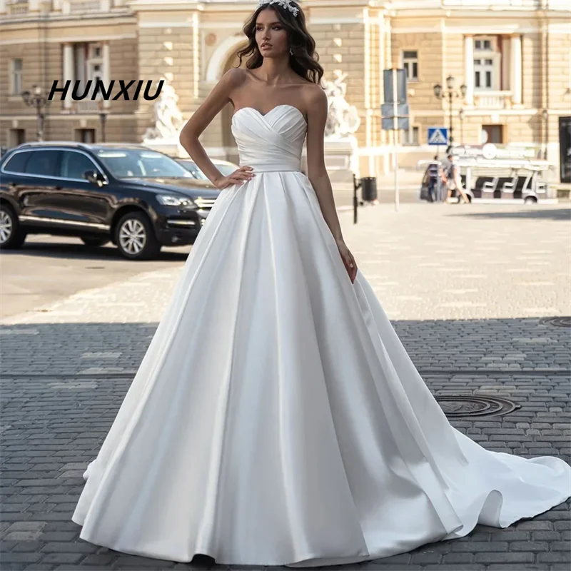 

Sweetheart Ball Gown Wedding Dresses Robe De Mariee Fashion Pleats Bodice Court Train Formal Women Bridal Gowns