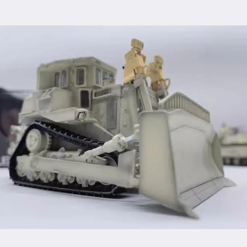 Finished Model 1/72 Scale Teddy Bear D9R Plastic Engineering IDF Armored Bulldozer Model Bar Emulation Model Collectible Toy