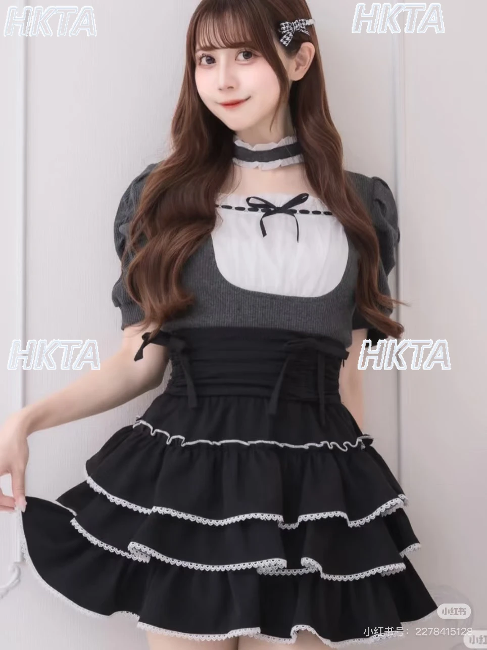 

Японский стиль, милый бант, квадратный вырез, плиссированная черно-белая рубашка с короткими рукавами, женская летняя универсальная футболка в стиле Лолиты, топ для девочек