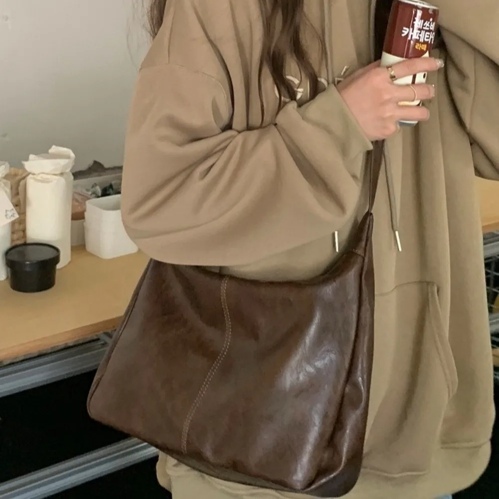 

Винтажная квадратная сумка через плечо Boston Y2k, большая вместительная кожаная сумка на плечо на молнии, женская сумка-хобо для девочек