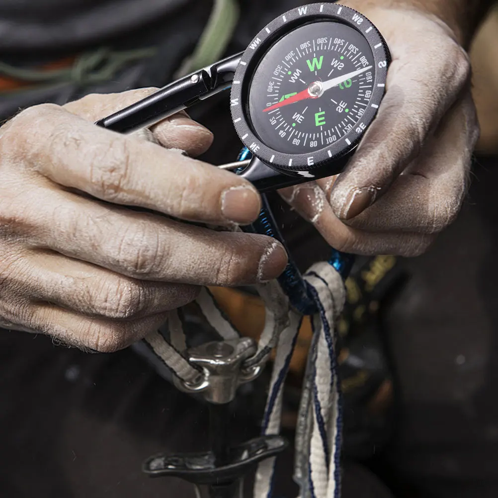 2 قطعة حلقة تسلق معدنية البوصلة سبائك الزنك المحمولة في الهواء الطلق المشي لمسافات طويلة التخييم بقاء متعددة الوظائف المدمجة البوصلة المفاتيح