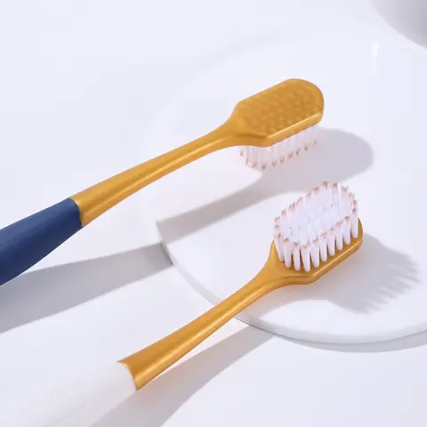 Dr.Yadent 민감한 잇몸을 위한 성인용 소프트 브리스톨 칫솔 6pcs 패밀리 팩 미끄럼 방지 핸들 딥 클린으로 승인된 치과 의사