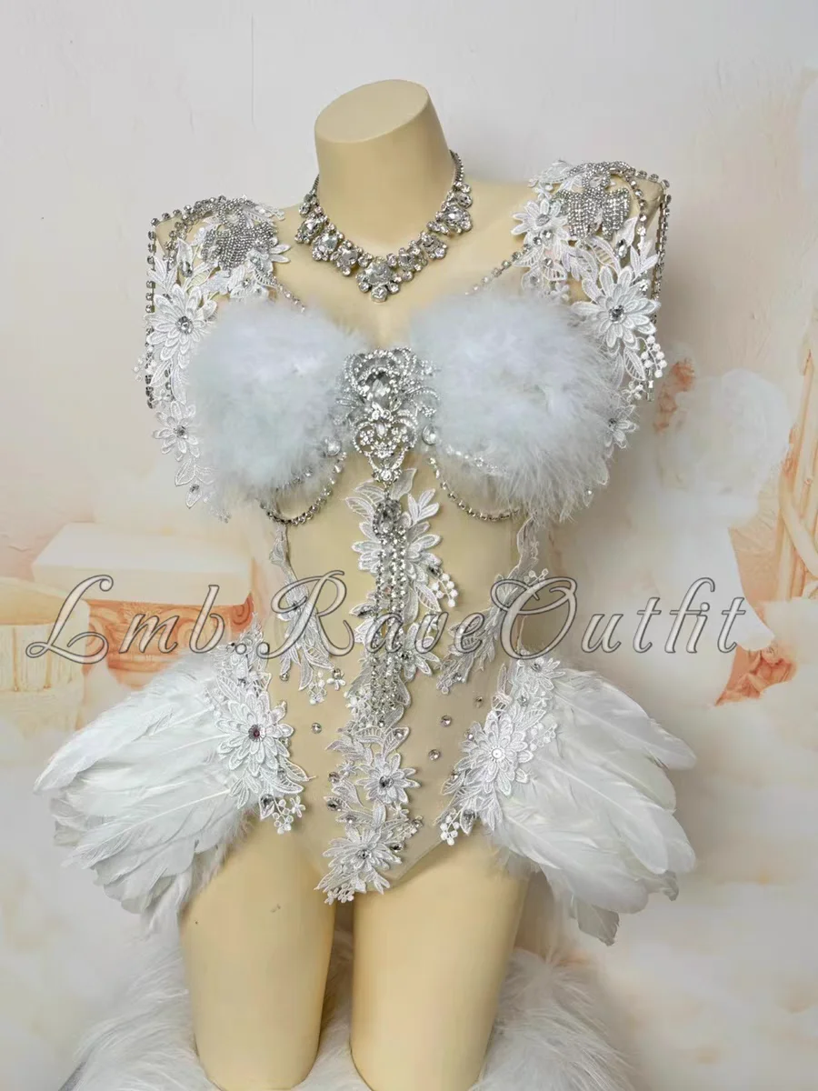 Seksowny strój bikini z piórami, luksusowy kombinezon z diamentami, błyszczące zdobienia z koralików, perłowe frędzle, stroje do jazzu, tańca na rurze, dla piosenkarki, na scenę, na bal maturalny.