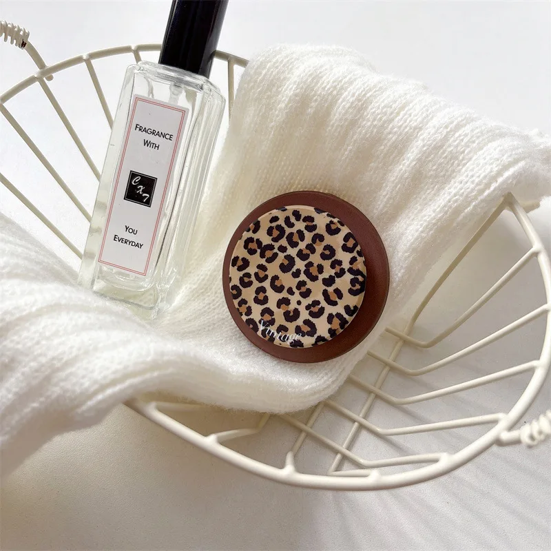 Soporte Magnético Redondo con Estampado de Leopardo de Dibujos Animados, Griptok para Teléfono, Soporte para iPhone, Compatible con Magsafe Smart Tok