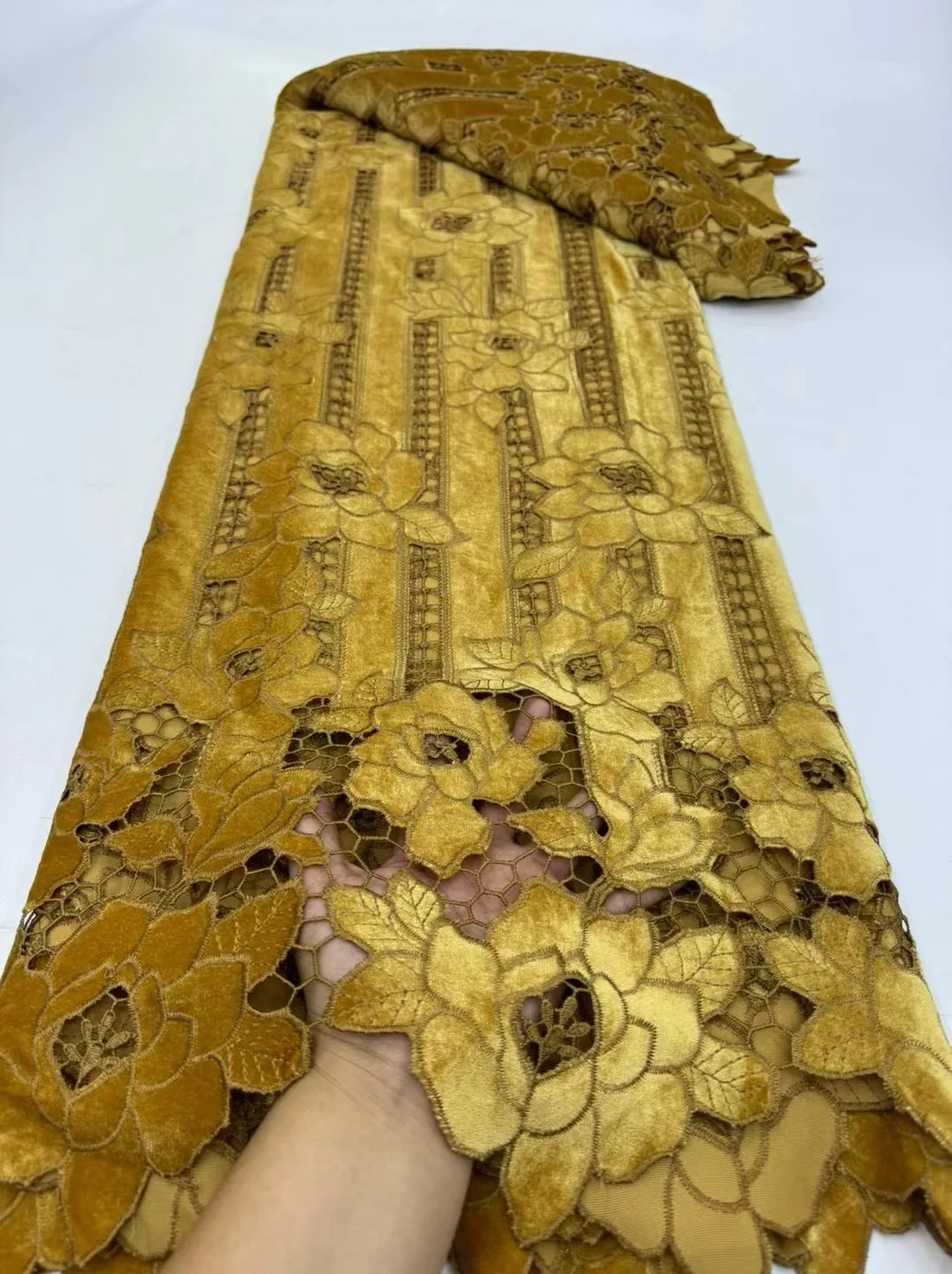 

2025 Latest Delicate Best Quality Soft Embroidered Velvet lace fabric For Party Evening Dress NJ6233