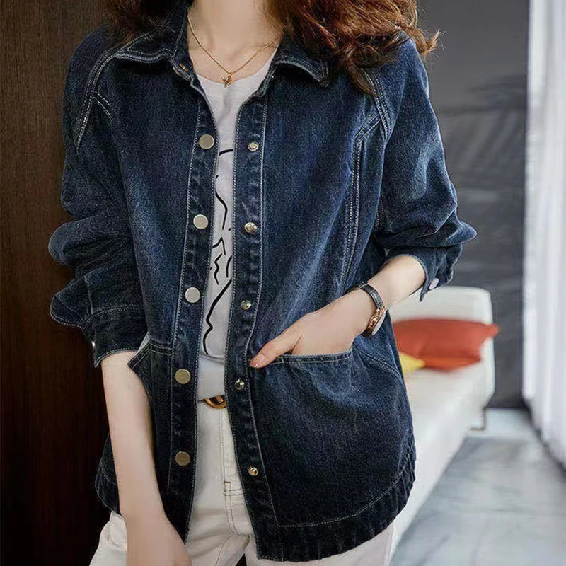 Spring  Autumn New Denim Jacket Women's Style Fashionable Versatile Loose Slim Single Breasted Big Pocket Short Blue Cowboy Coat