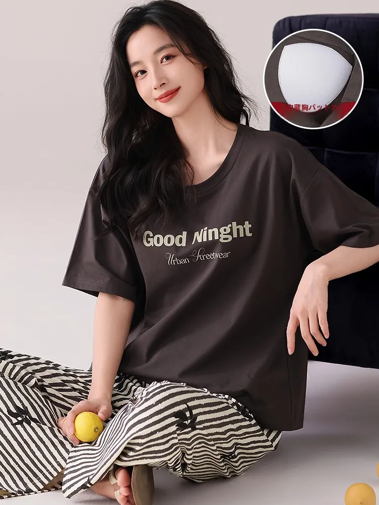 夏の綿の寝間着女性の半袖長ズボン薄いストライプホーム服セット胸パッド付き通気性快適