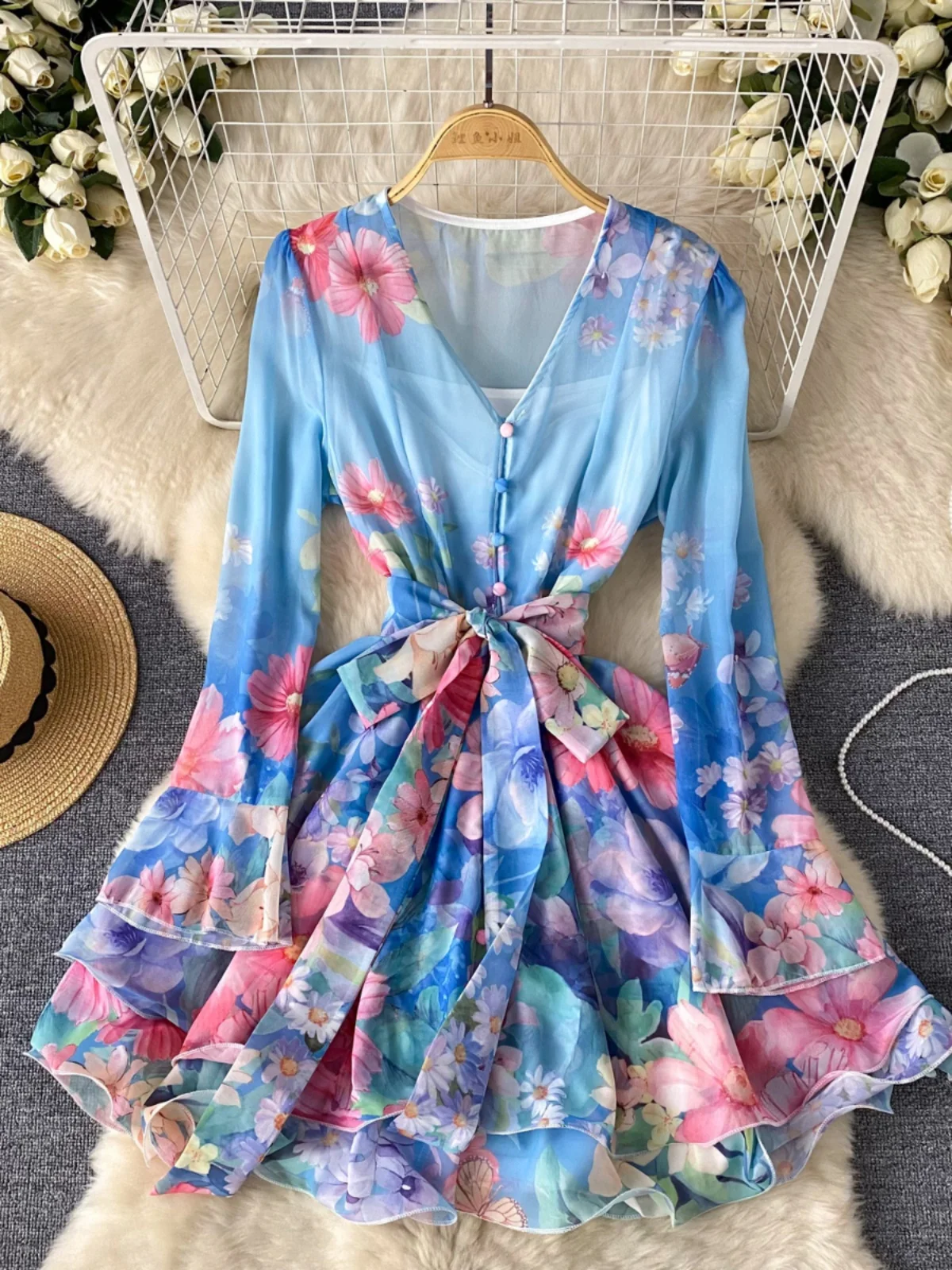 

French Sweet Floral Short Dresses for Women Summer Flare Sleeve Slim A-Line Date Dress Female Beach Holiday Gown