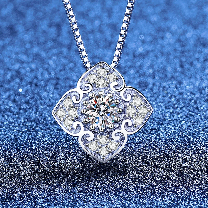 Platina PT95018k gouden Moissanite ketting China-chique hanger vol diamanten Gunstige wolk kraag ketting Moissanite