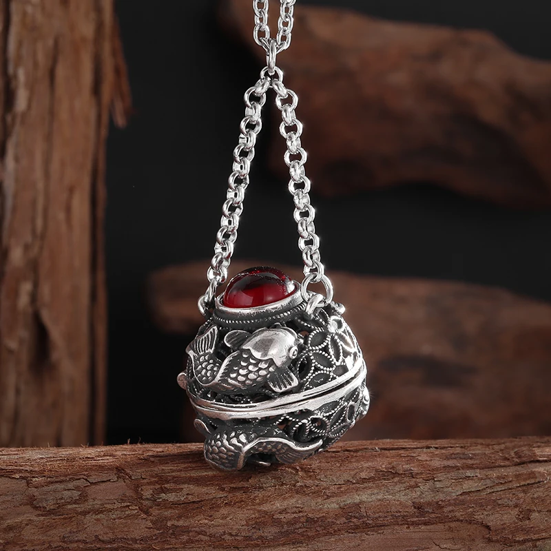 Retro Exquisite Aromatherapy Ball Hollow Pendant Openable Gawu Box Necklace Men\'s and Women\'s Amulet Jewelry