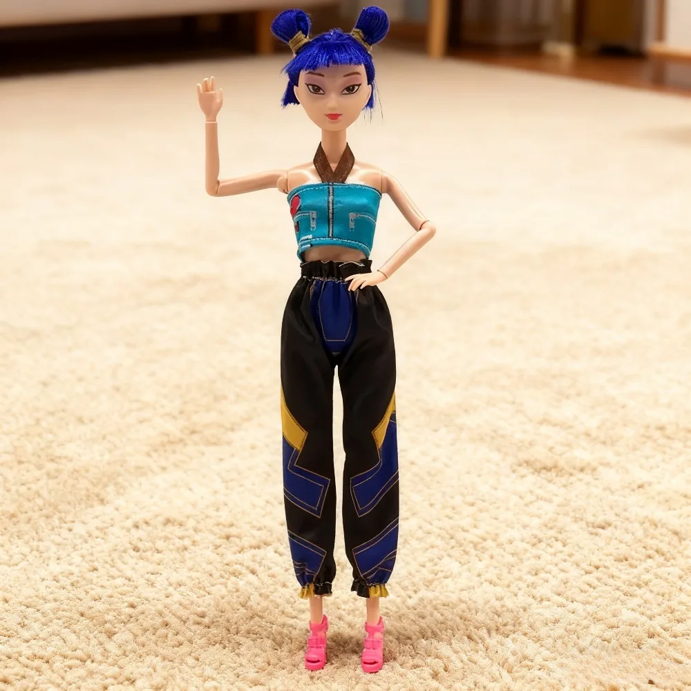 

New K-POP Witch Hunt Action Figures Lumi È Re Mira Zoe Full Set Vinyl Dolls Christmas Present